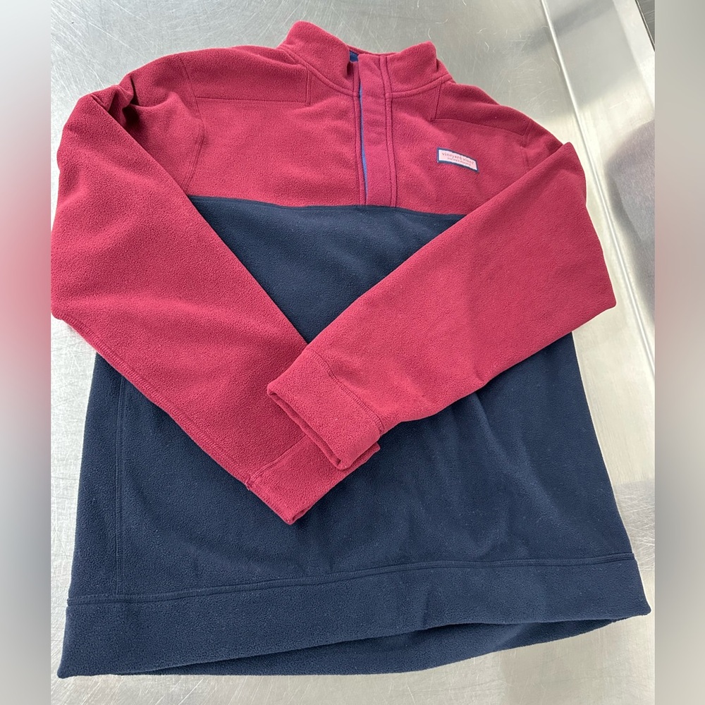Vineyard Vines Men’s  fleece sweatshirt size Large